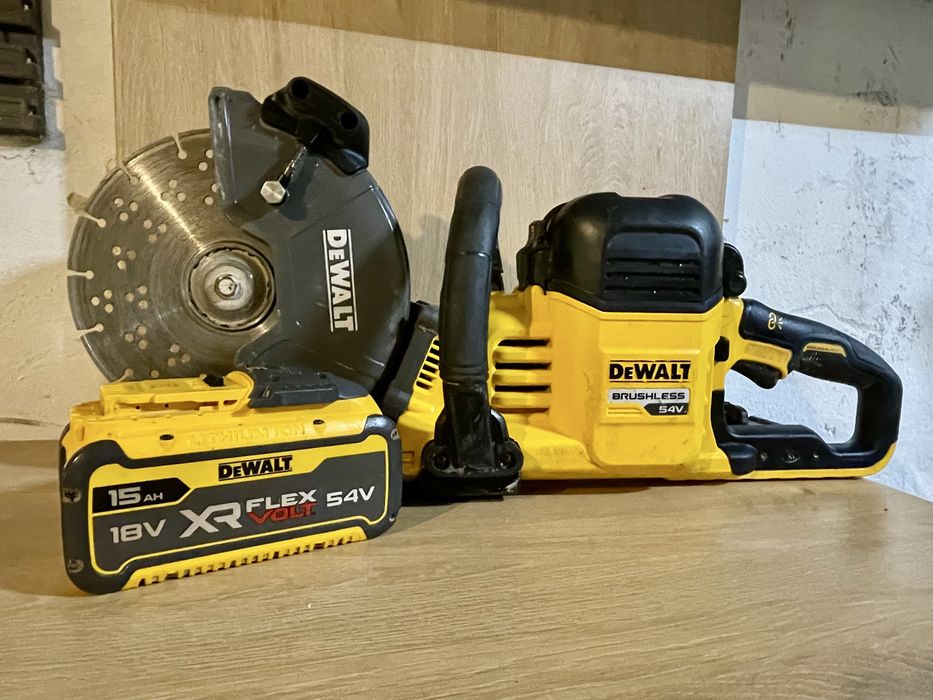 DeWALT DCS691 piła do betonu i stali + aku 15 Ah