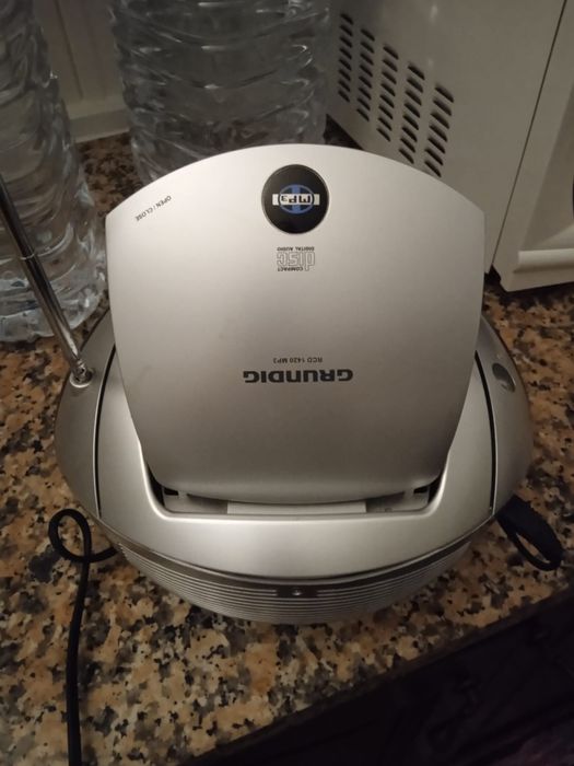 Grundig Rádio Leitor de CDs Digital MP3 NOVO