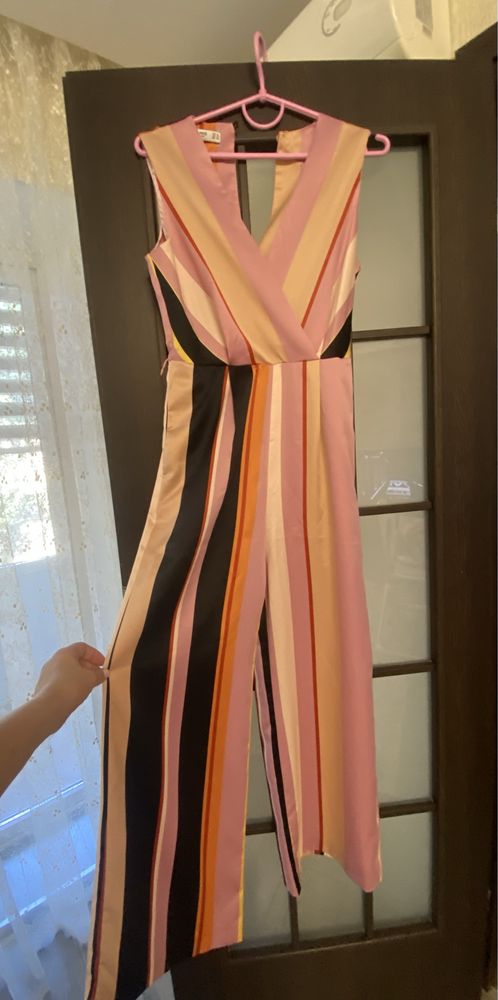 Продам комбінезон mango
