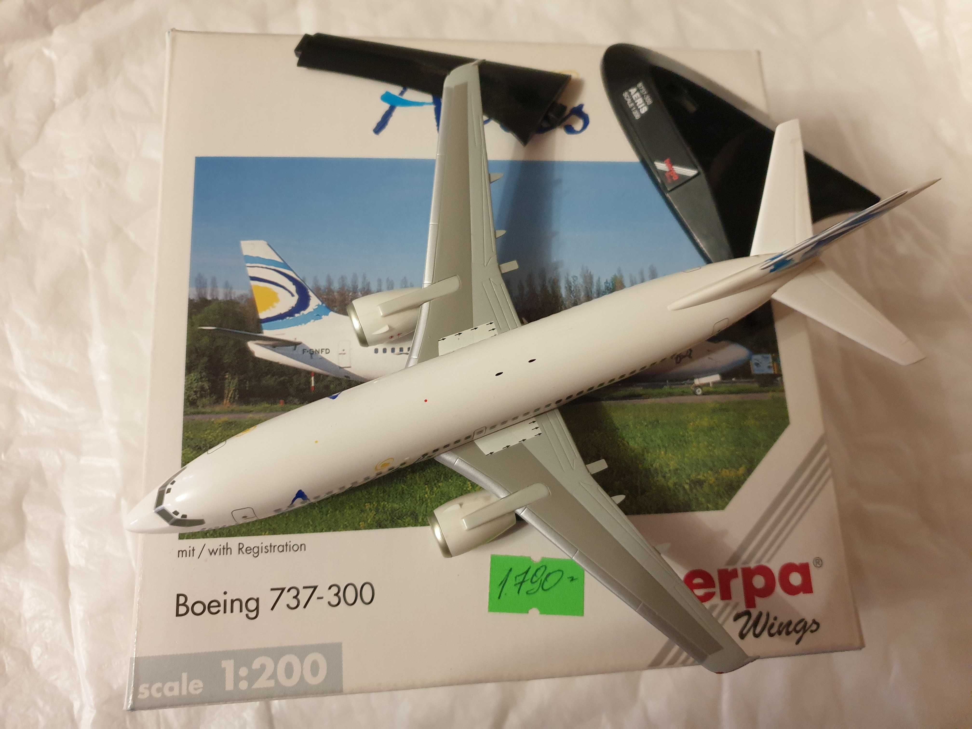 1/200 herpa 550115 Boeing 737-200 Aeris