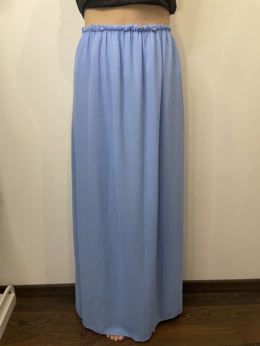 Długa spódnica niebieska