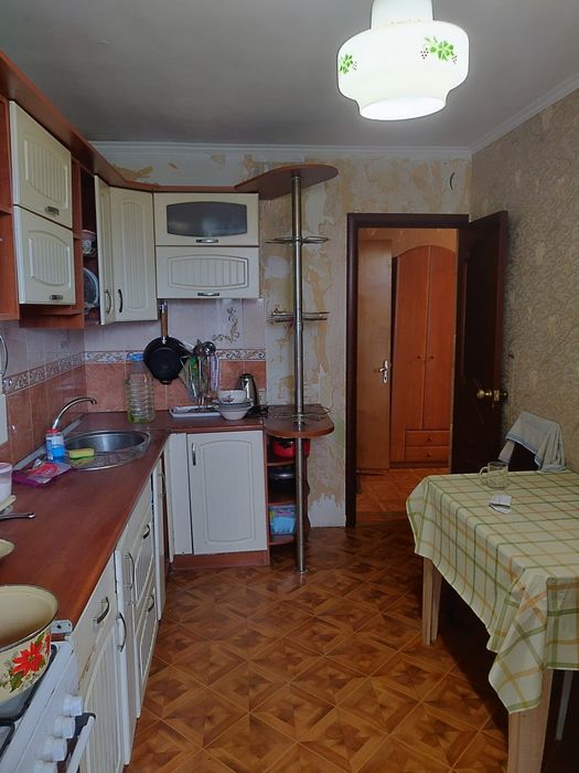 3 комнатная квартира длительно без выселения на лето