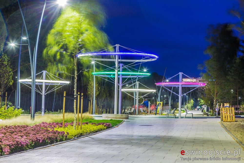 Miejsce nad morzem na promenadzie pod handel gastronomię w Świnoujściu