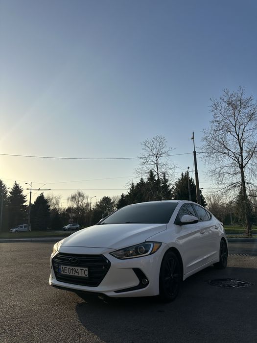 Hyundai Elantra 2016