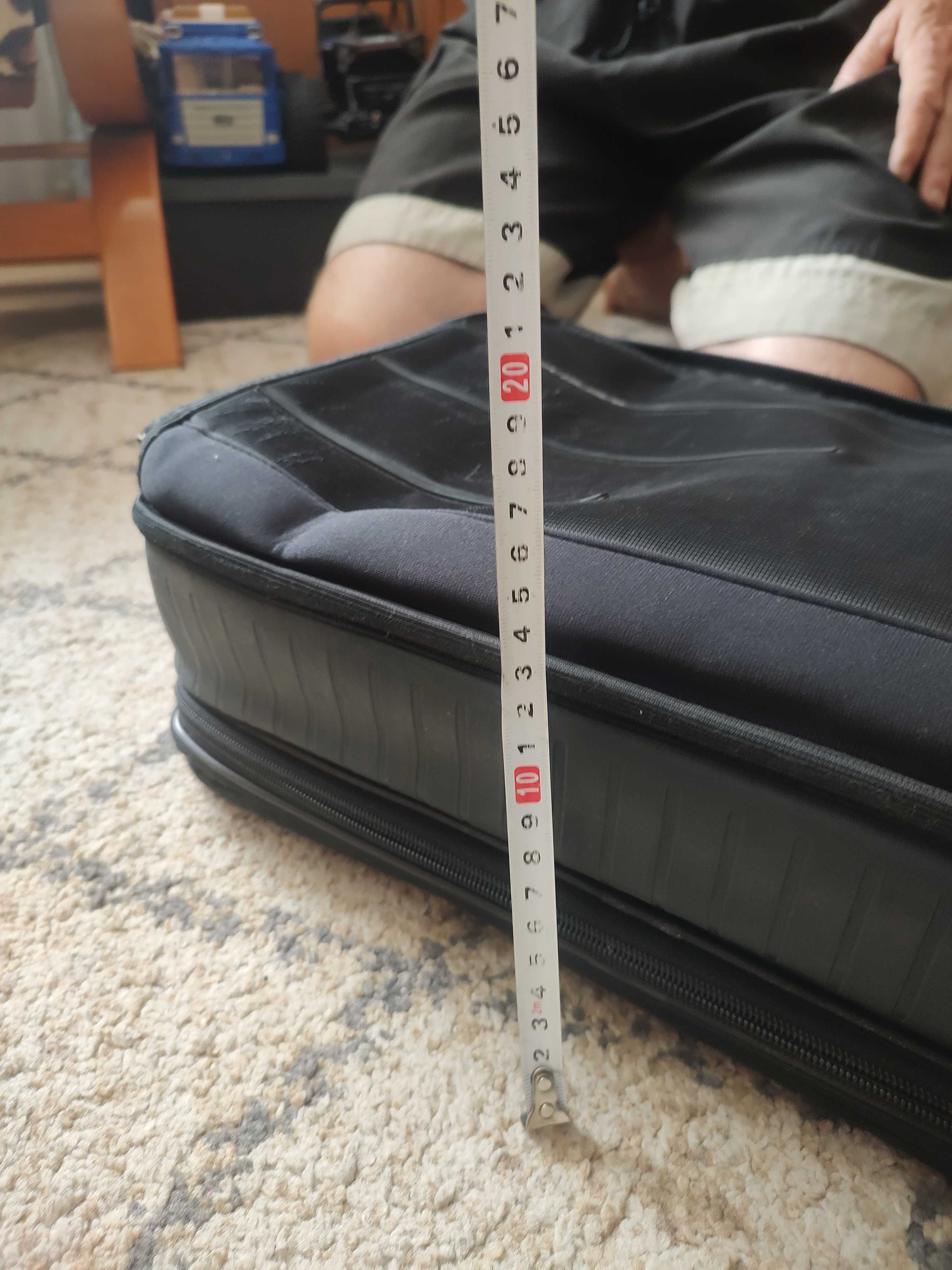 Torba na laptopa i dokumenty