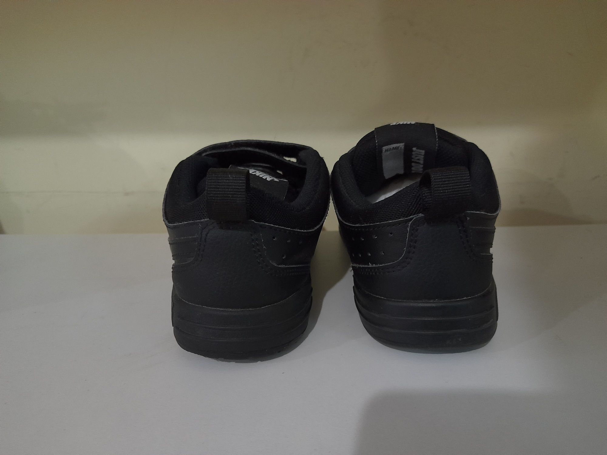Оригинал Детские кроссовки Nike Pico 5 черные, 34( 21,5 см )