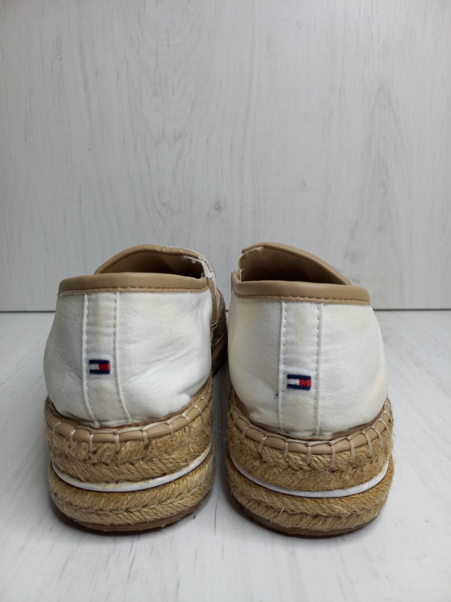 Експадрилі Tommy hilfiger ( оригінал)