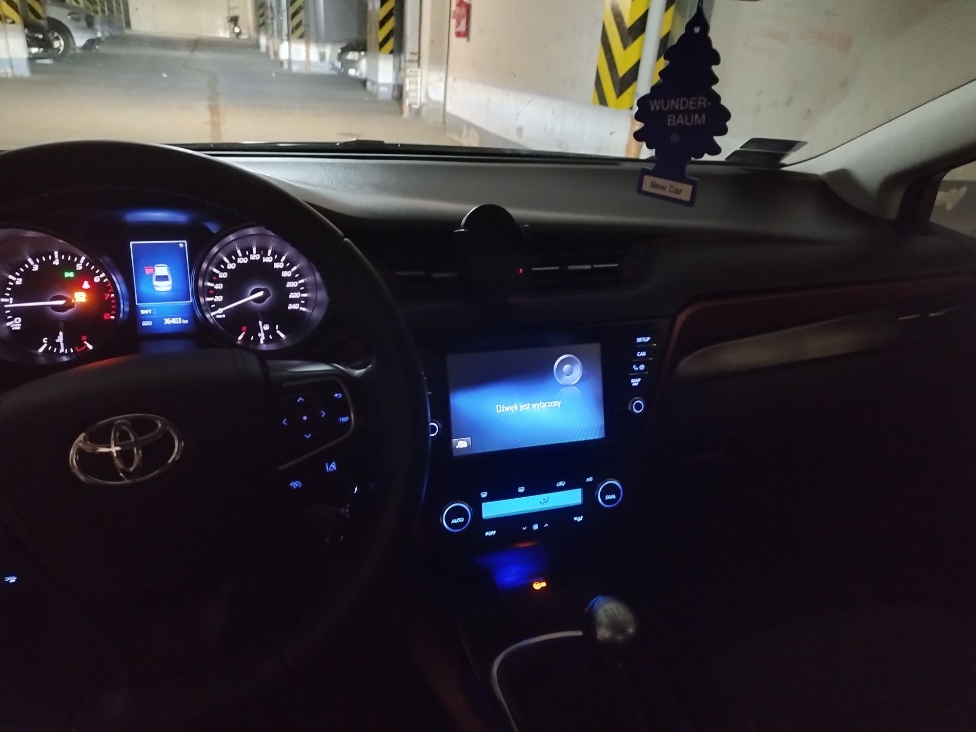 Toyota Avensis 1.8 premium
