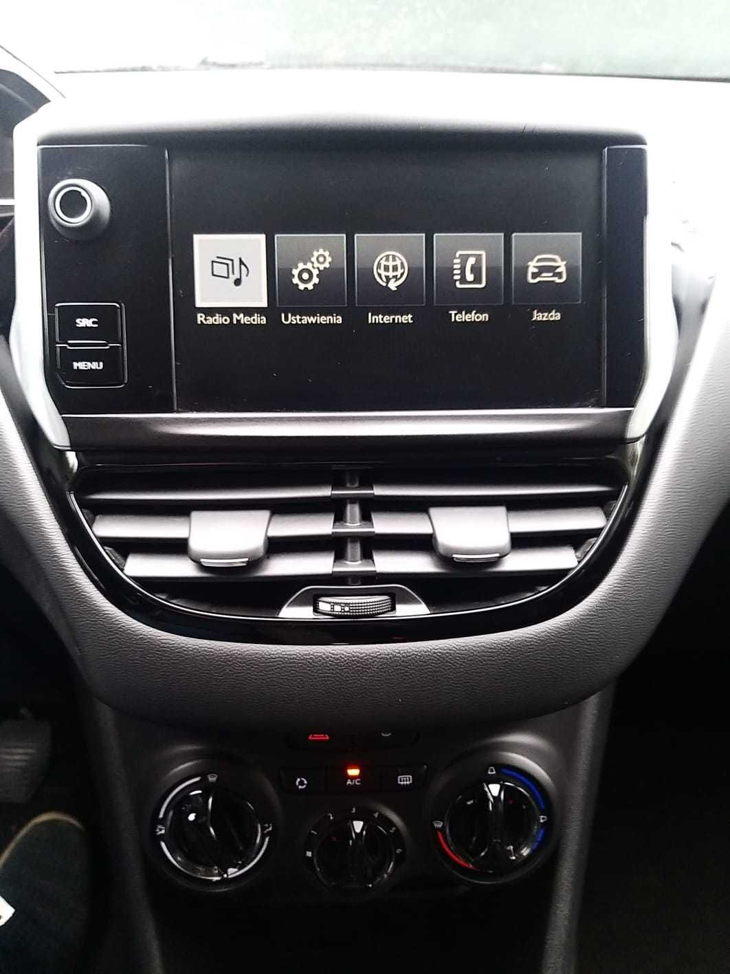 Peugeot 208 5 drzwi benzyna JAK NOWY z klimatyzacją