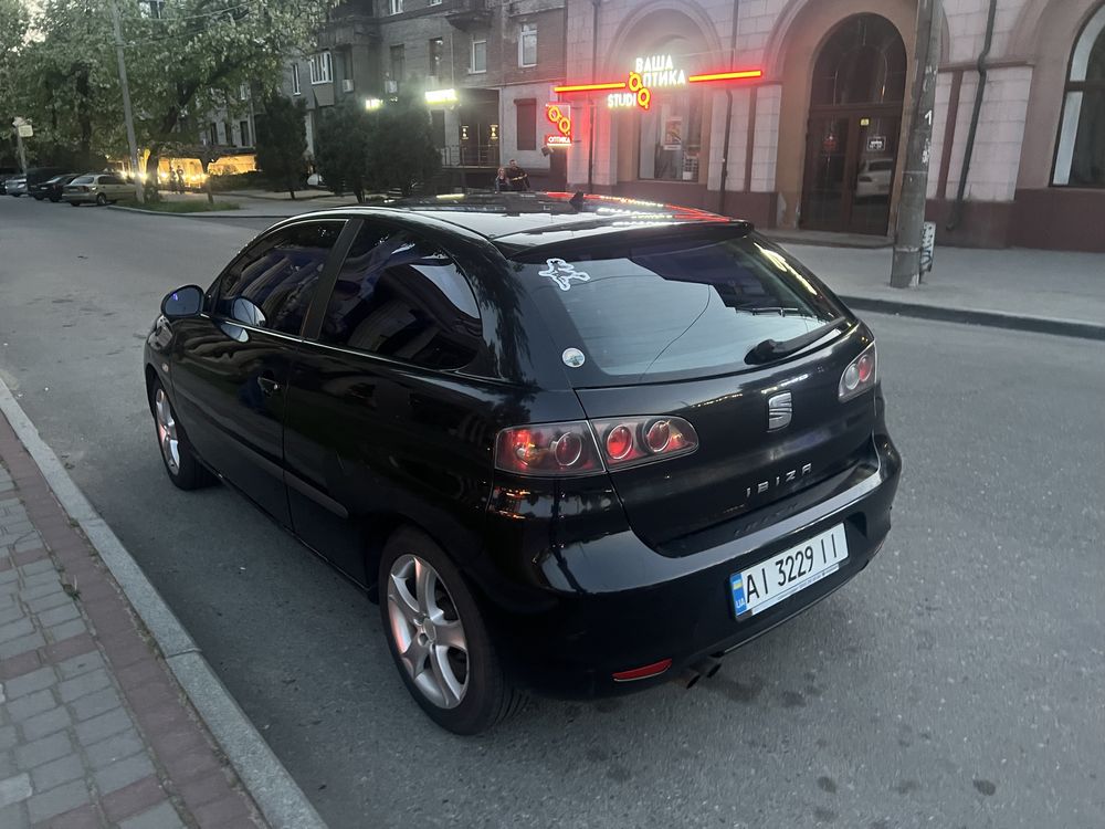 Продам seat ibiza sport  2л