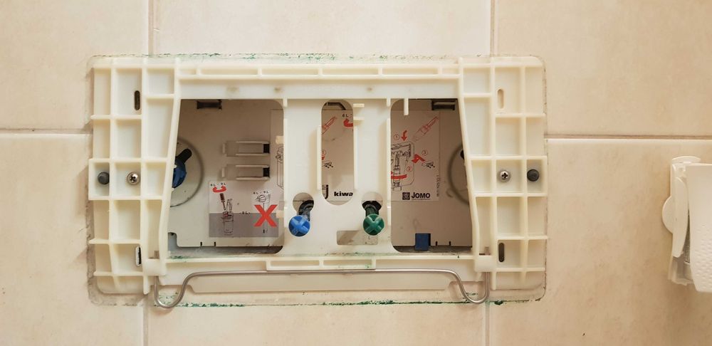 Naprawa serwis spłuczki podtynkowej i wc kompaktów hydraulik Warszawa