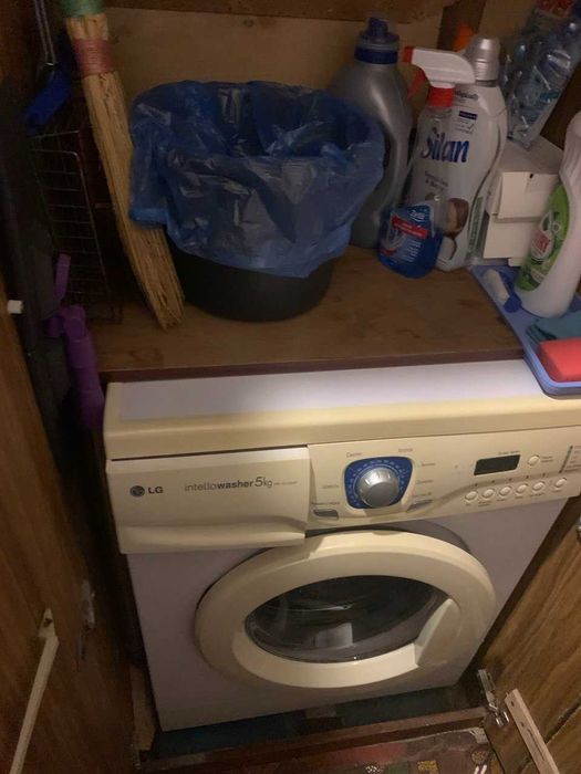 ЗДАЮ! Кімната окрема. Без хазяїв. Всі зручн. Душ.Кухня .ГарВода. Меблі