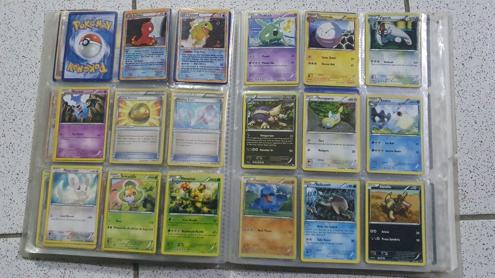 390 Cartas POKEMON usadas