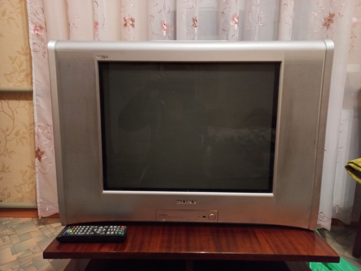 Продам телевизор SONY KV-SW21 M91