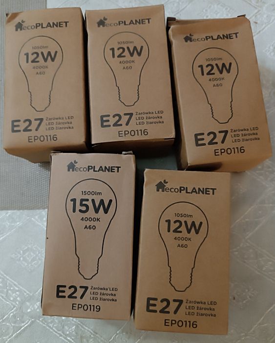 Żarówki LED E27 5 szt 4x12 W 1x15W