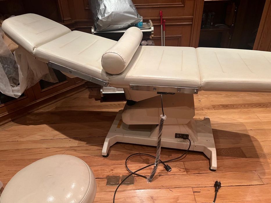 Marquesa de massagem eletrica LEMI