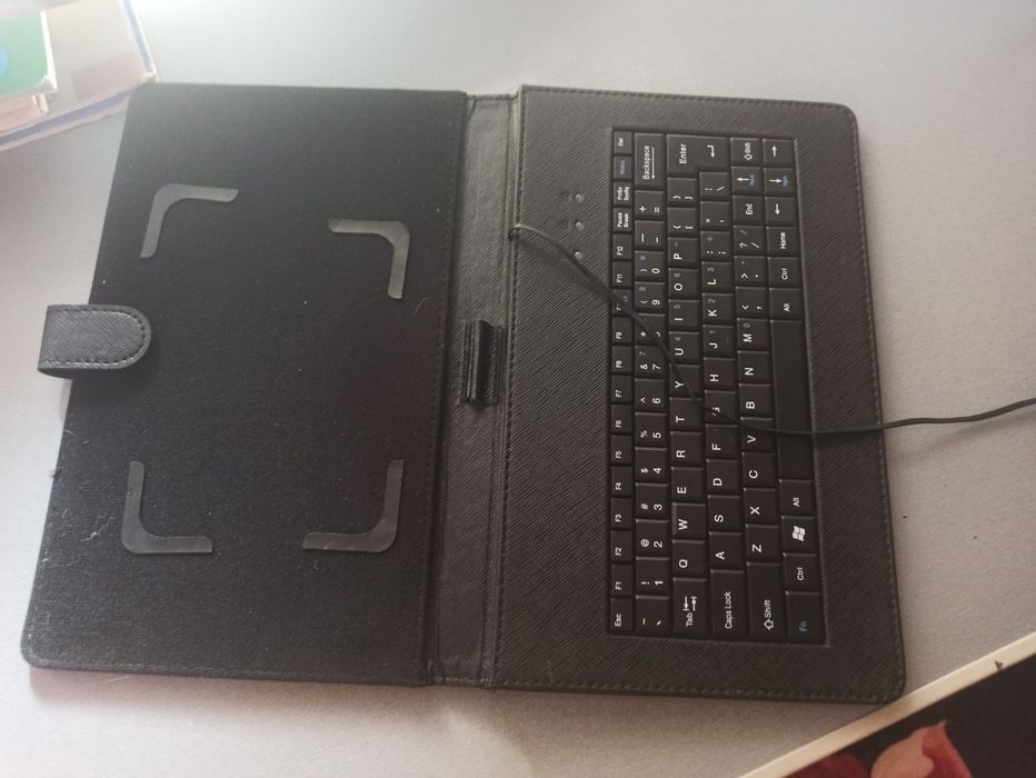 Чехол з клавіатурою на 7