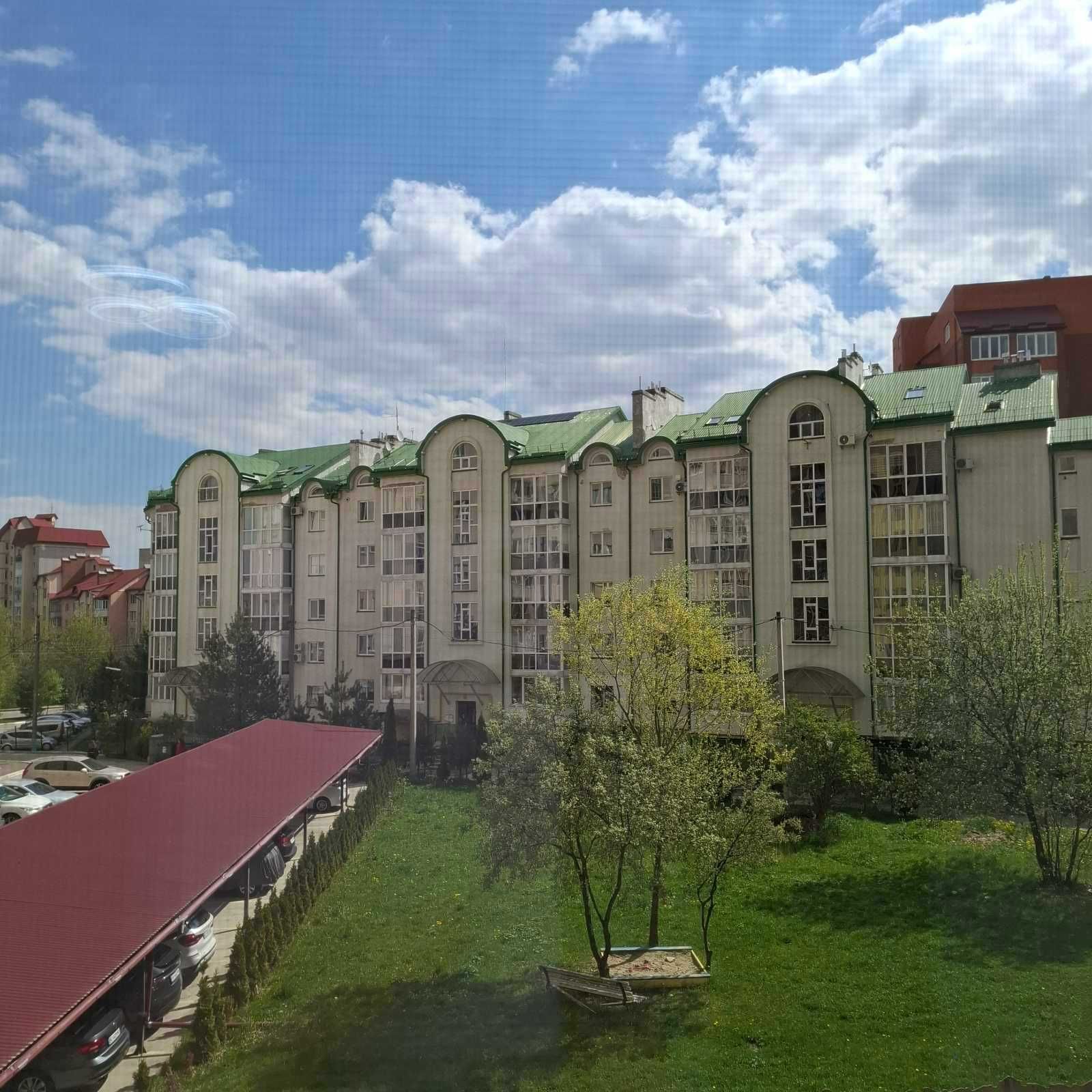 Двокімнатна квартира з ремонтом та меблями в ЖК "Медова Будова".