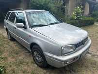 Volkswagen Golf III Family - bogate wyposażenie.