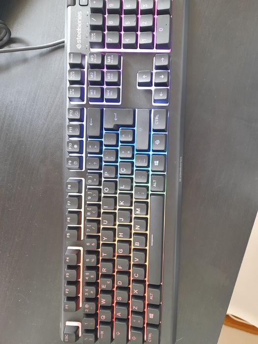Teclado apex 3 Quase novo