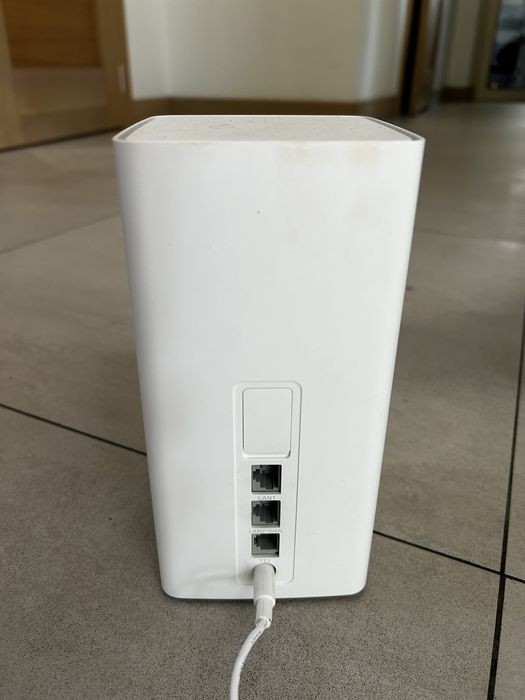 Router Huawei B 628  4G CPE Pro 3 Biały