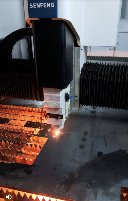 Лазерна різка металу до 25 мм