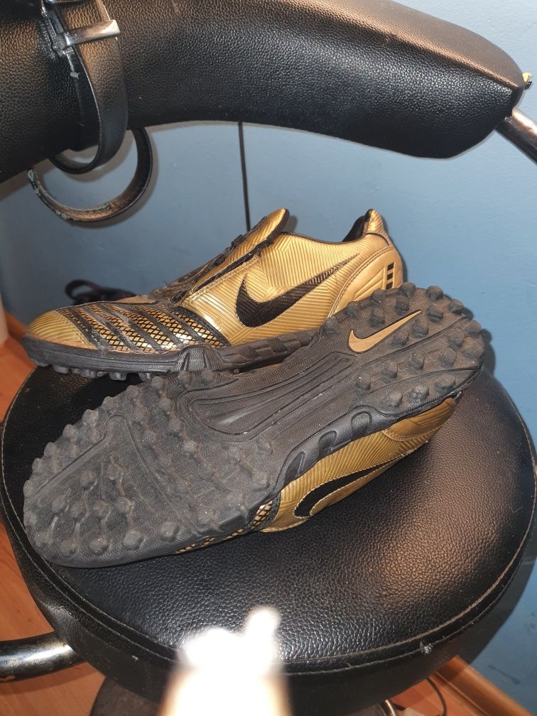 BNIKE TOTAL halowe uzywane