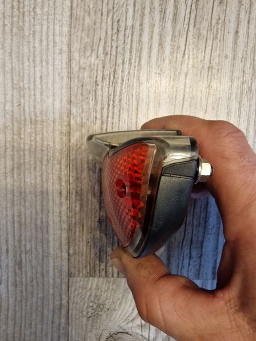 Lampka lampa rowerowa tylna Move przewodowa