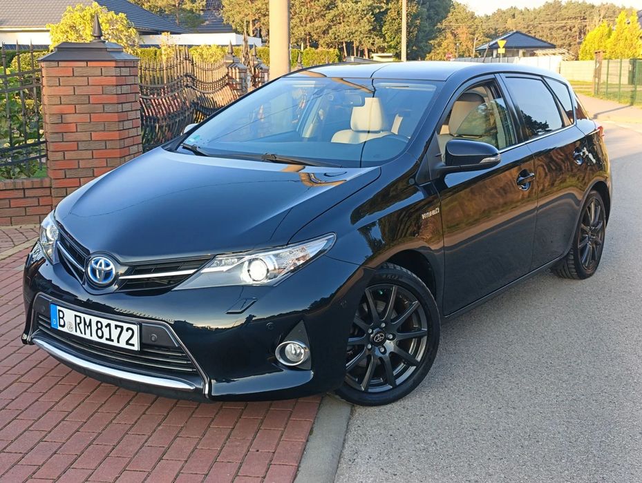 Toyota Auris 1.8i+Hybryda * Xenon * Skóra * Navi * Kamera * Panorama * Sam Parkuje