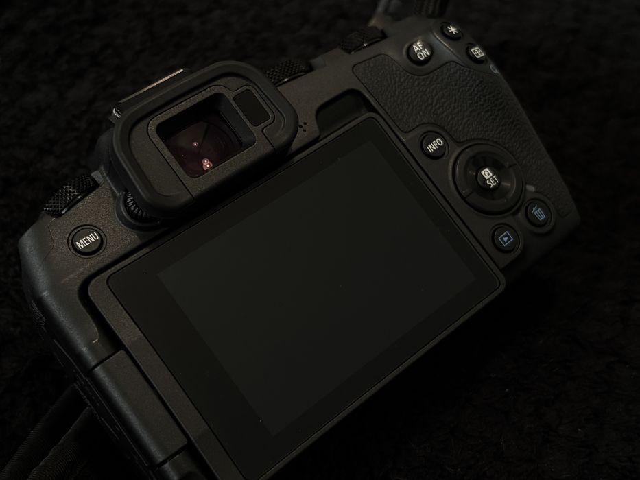 Canon RP + 50mm F1.8 + Extras