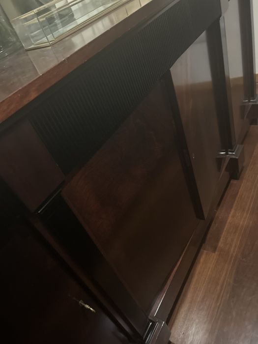 Aparador em madeira macica cerejeira e nogueira