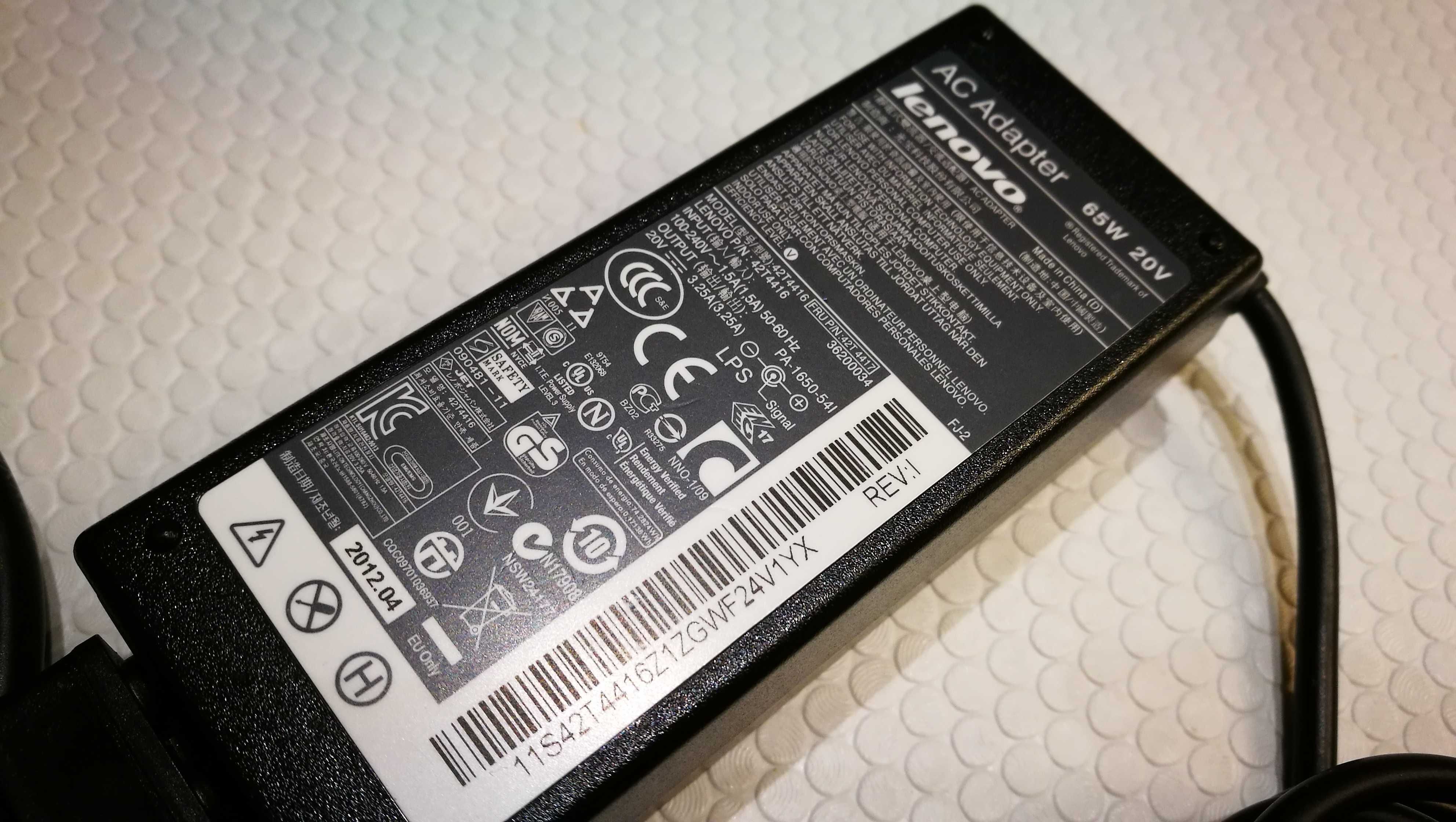 Carregador de computador portátil Lenovo 65W 20V