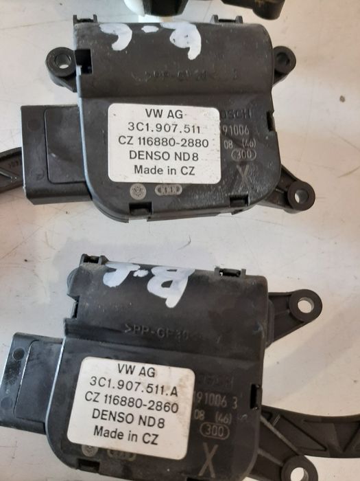 Моторчик заслонки печки привід 3c1907511 vw Passat B6 B7