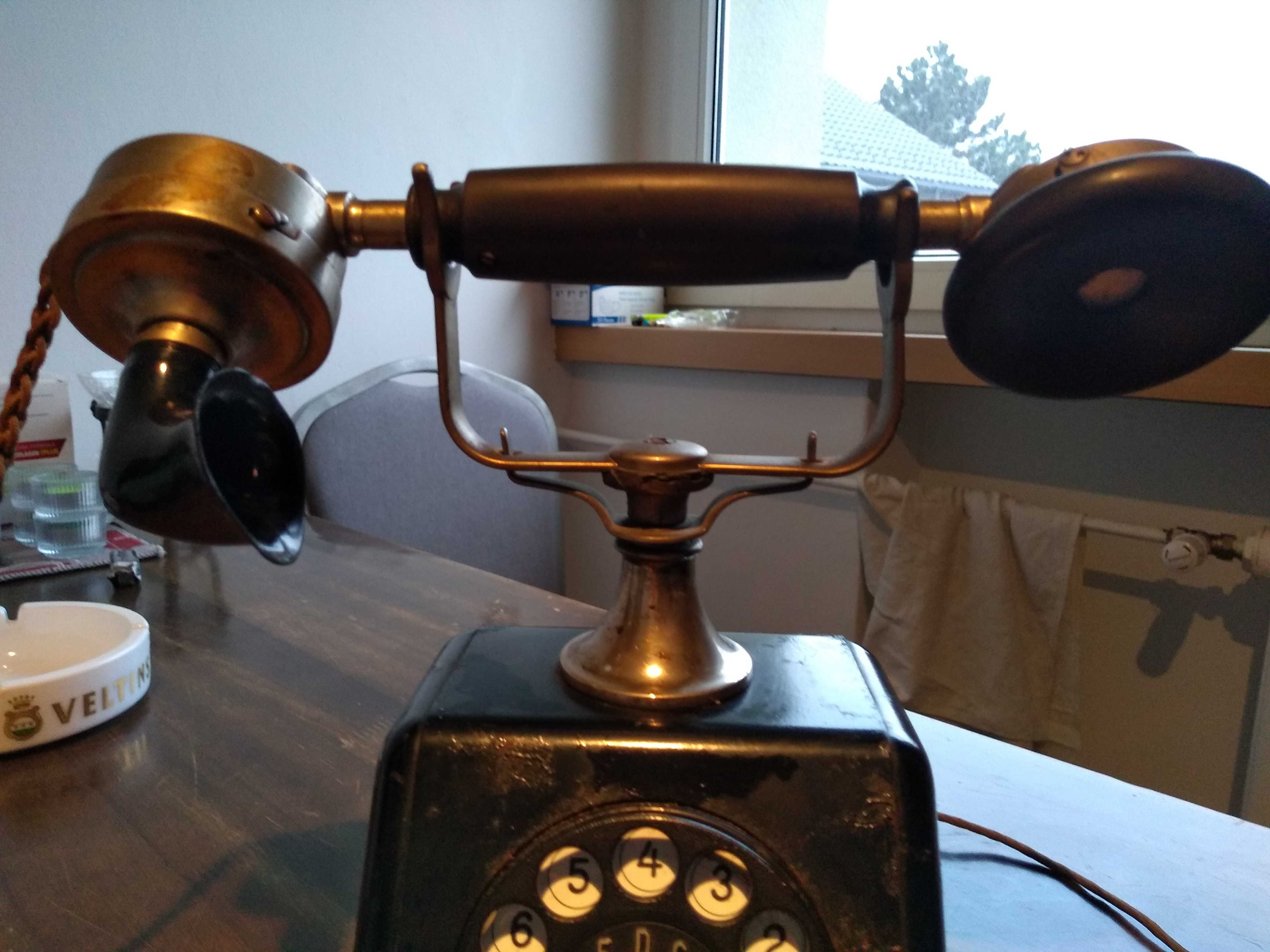 Piękny stary telefon oryginał 1920 rok