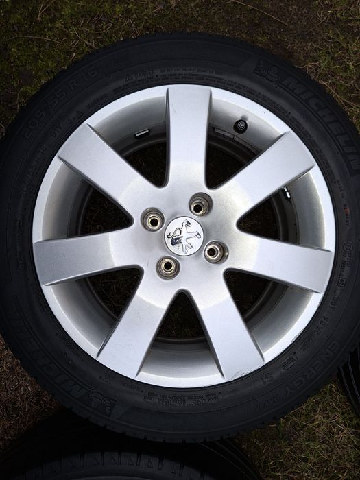 Koła oryginalne felgi aluminiowe 16 cali Peugeot 4x108
