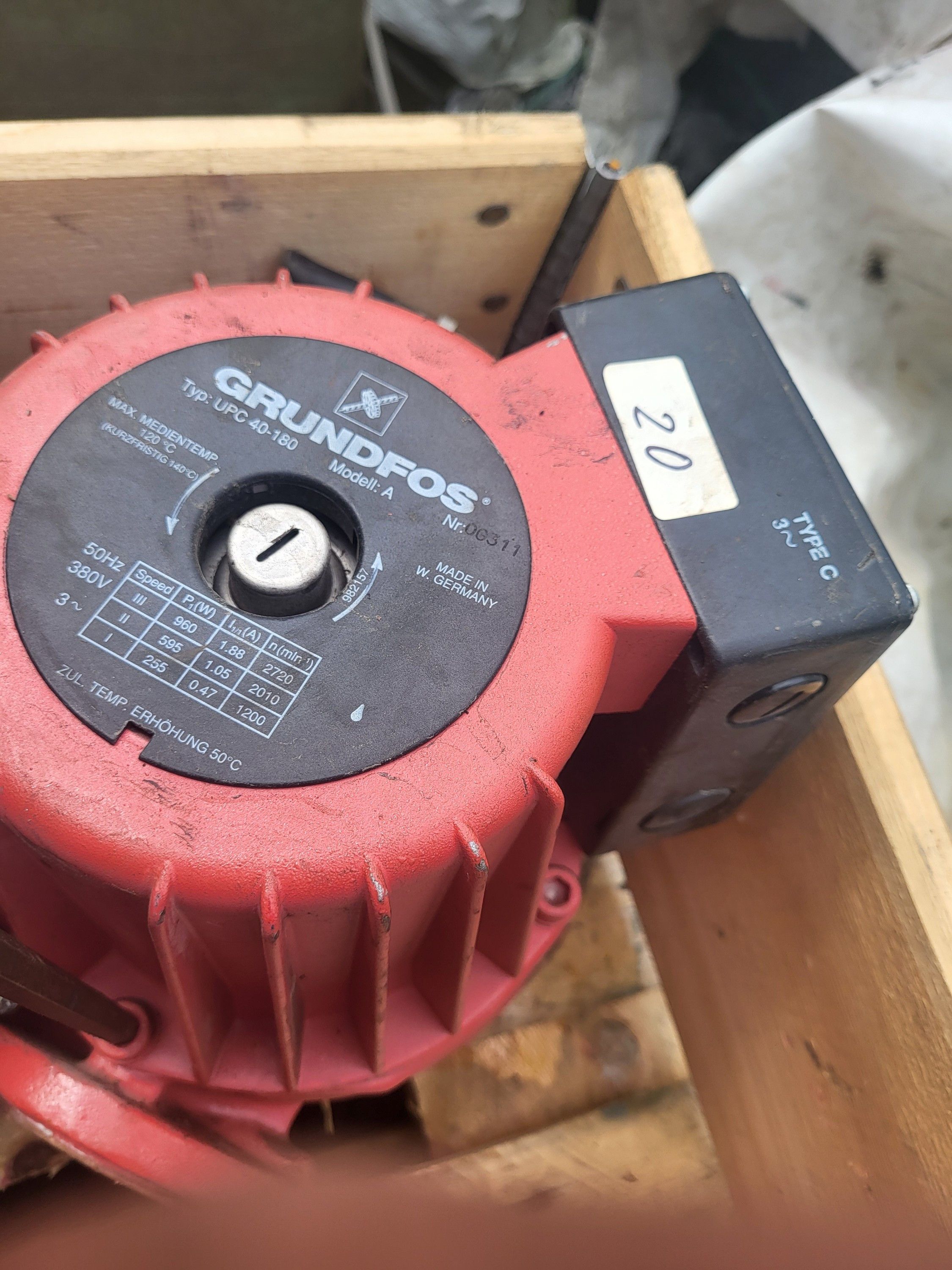 Pompa Obiegowa Grundfos UPC 40-180 F 400V