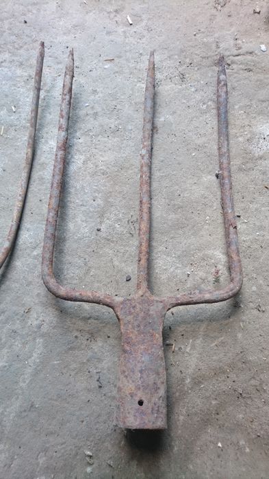 Вила Лопати Граблі