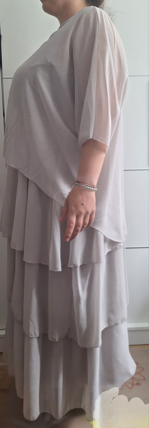 Elegancka długa sukienka damska