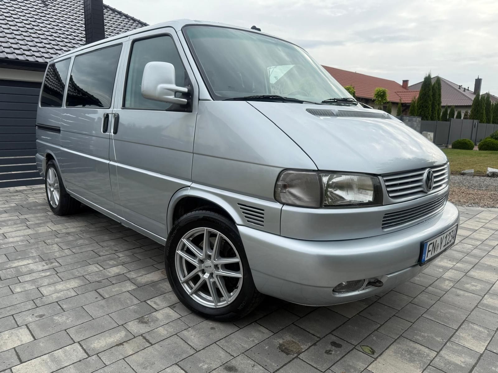 WV Multivan 2,5TDI 150km.2002rok zapraszam