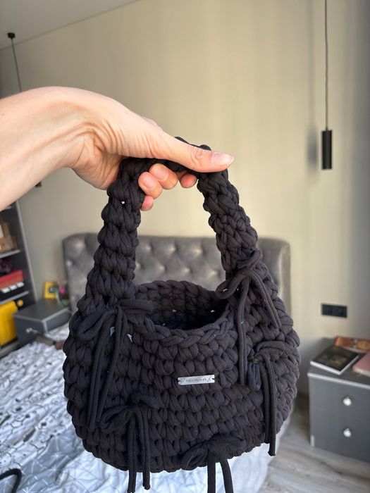 Сумка вʼязана, ручна робота чорного кольору