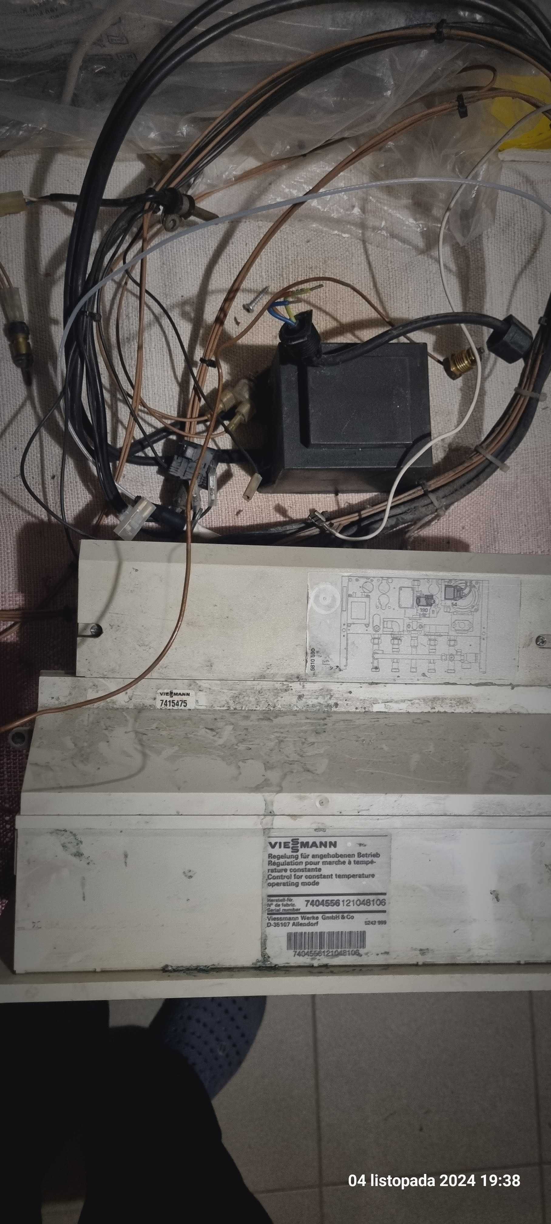 Viessmann Vitopend WHE0 panel sterujący elektronika z czujnikami