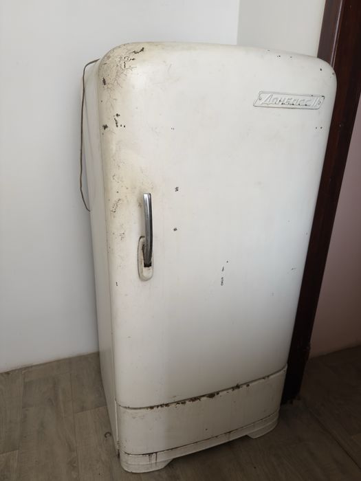 Холодильник донбасс ретро