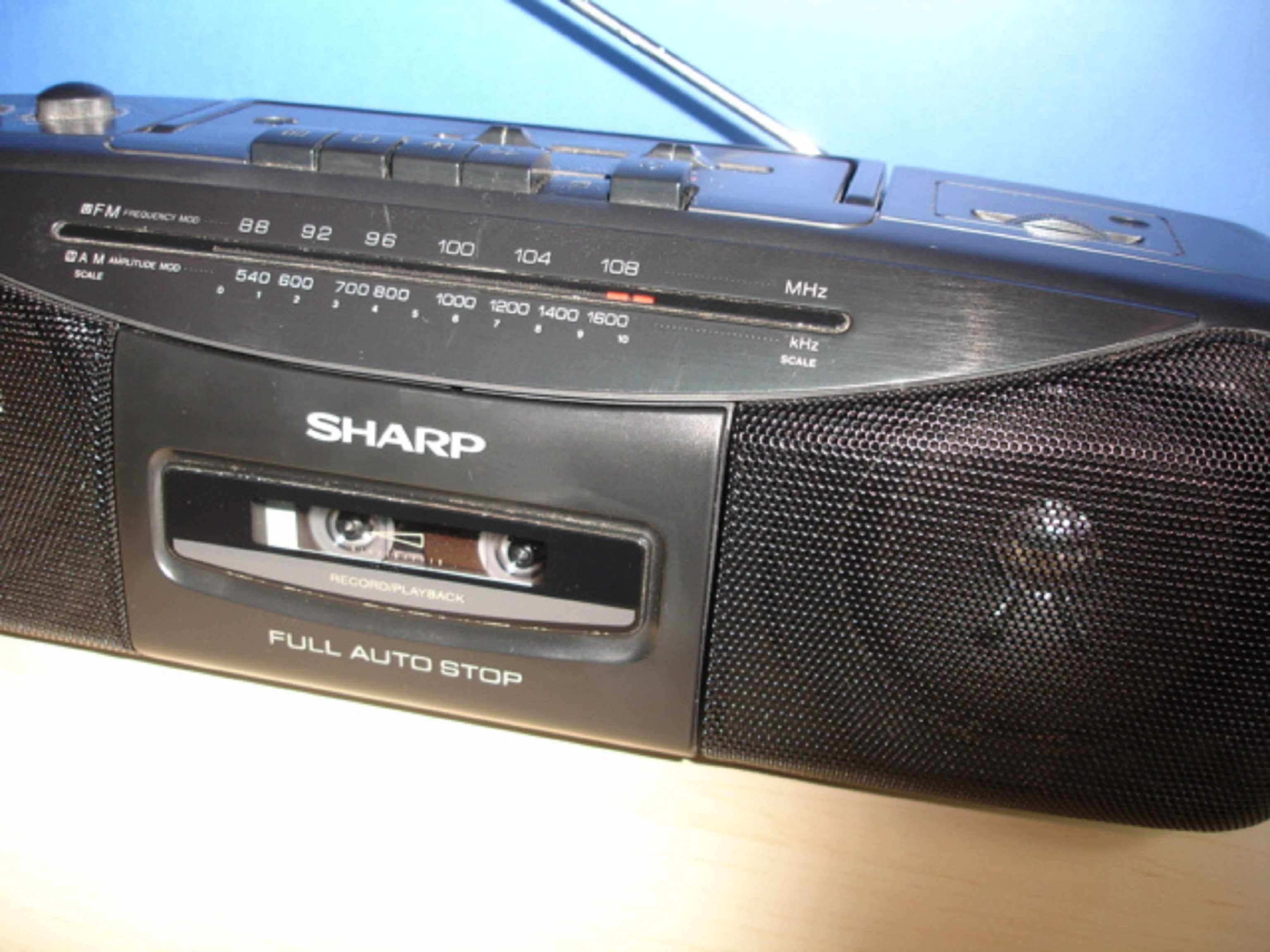 Radiomagnetofon SHARP QT-270H