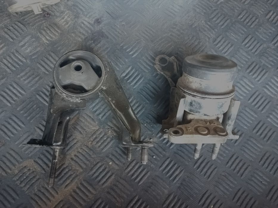 Подушка двигуна TOYOTA дизель