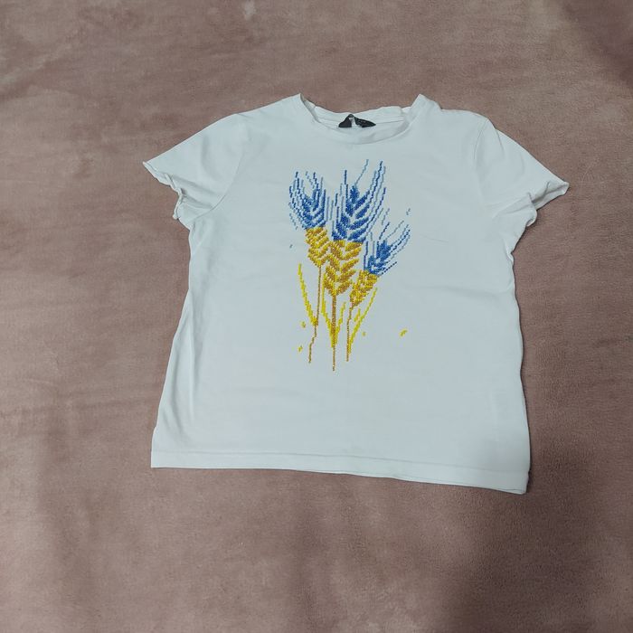 Футболка ручна вишивка