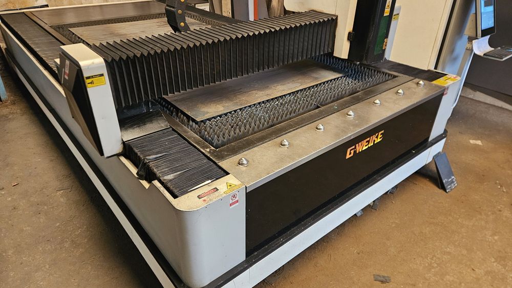 Лазер по металу 1500х3000мм  G-Weike Raycus YASKAVA