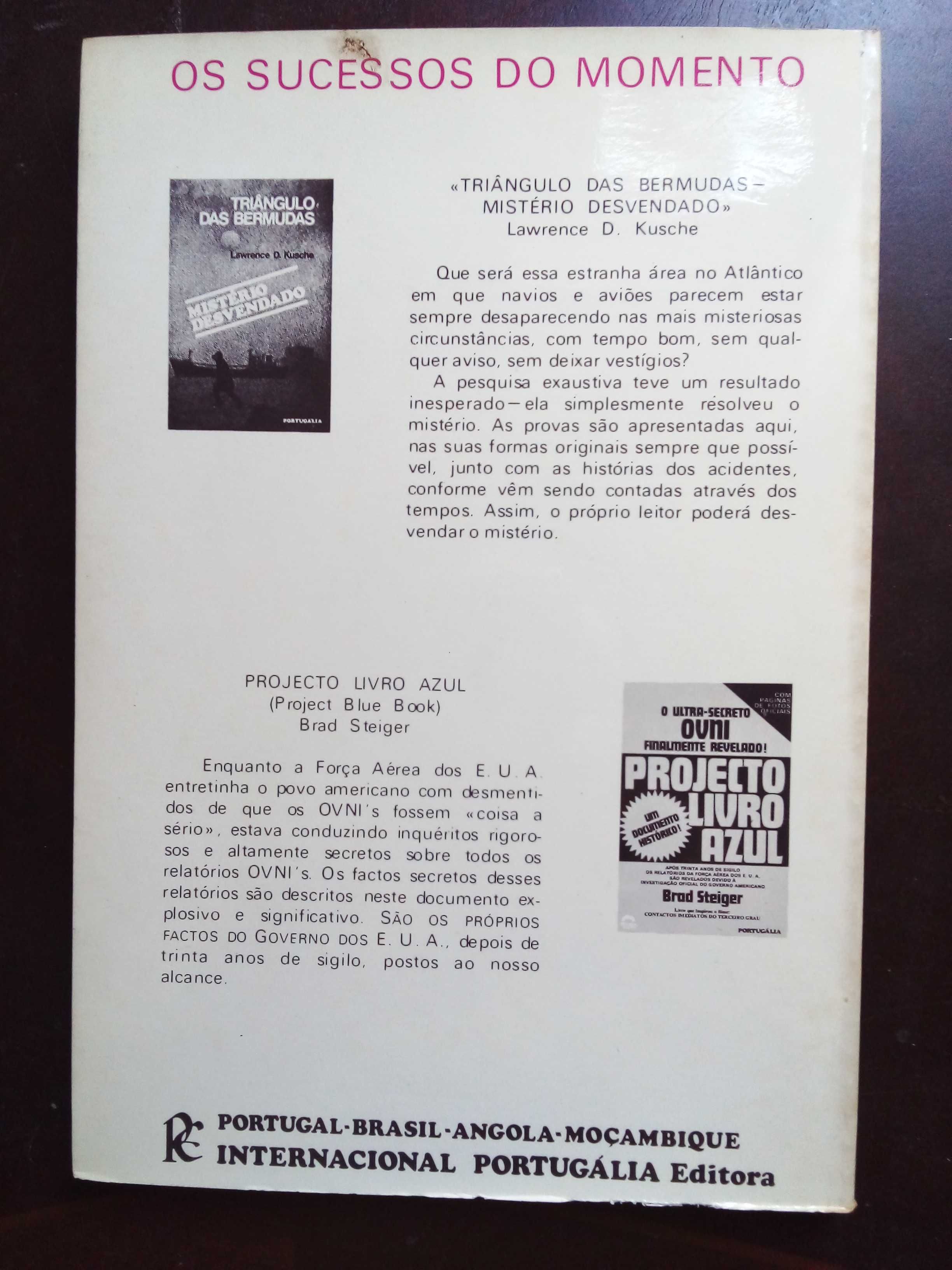 Livro de Patrick Moore com o titulo «Próximos 50 Anos no Espaço»