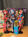 Ляльки куклы Monster High Монстер Хай Bratz Братц Rainbow High