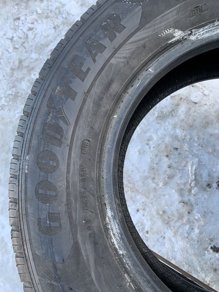 Шини 215/70 R15C Goodyear 7,5мм 215 70 15С