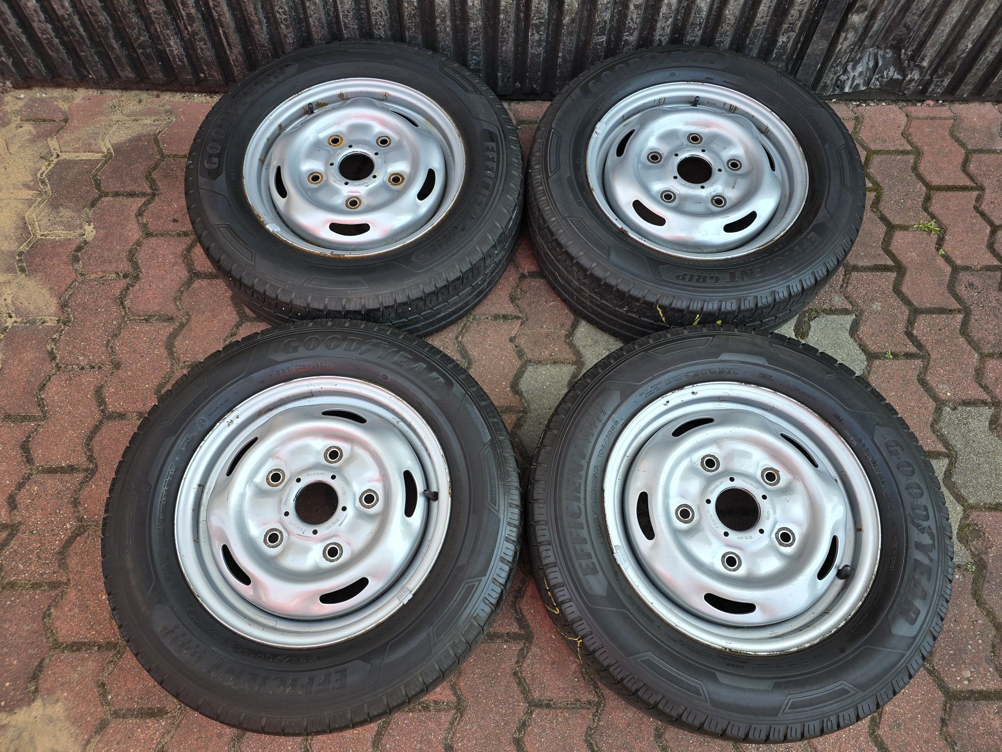 Felgi z oponami 195/70R15C Ford Transit 5x160 Tourneo Custom